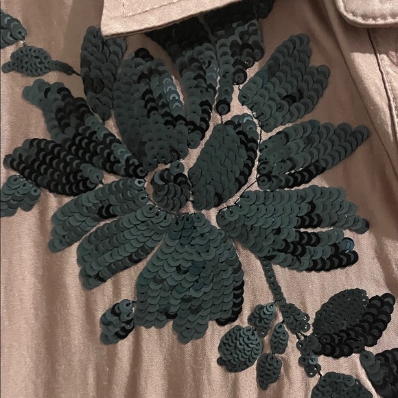 Zara sz XL, Button-Up blouse with Black Floral Design, holiday, party, classic - Picture 3 of 7